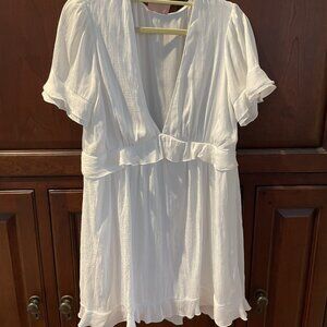 Show Me Your Mumu White dress Size Small